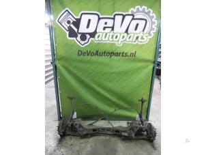 Used Swing arm Kia Cee'd Sporty Wagon (EDF) 1.6 CRDi 115 16V Price on request offered by DeVo Autoparts