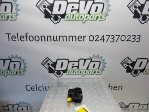 Usados Sensor de ángulo de dirección Volkswagen Golf Plus (5M1/1KP) 1.4 TSI 122 16V Precio de solicitud ofrecido por DeVo Autoparts