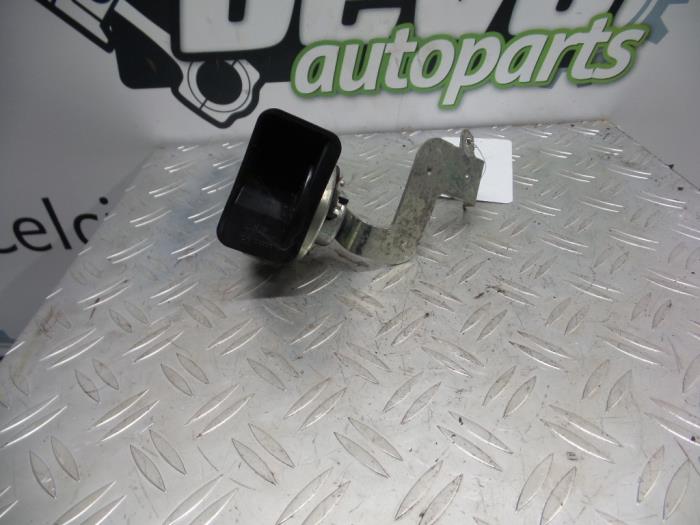 Używane Klakson Ford B-Max (JK8) 1.0 EcoBoost 12V 120 Cena na żądanie oferowane przez DeVo Autoparts