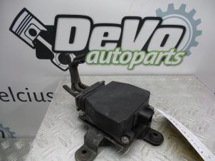 Used Vacuum pump (diesel) Volkswagen Touran (1T1/T2) 2.0 TDI 16V 140 Price on request offered by DeVo Autoparts