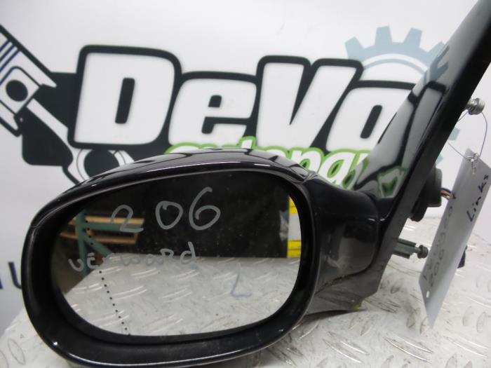 Wing mirror, left from a Peugeot 206 (2A/C/H/J/S) 1.6 HDi 16V 2005