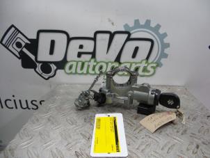 Used Ignition switch contact block Suzuki Swift (ZC/ZD) 1.0 Booster Jet Turbo 12V Price on request offered by DeVo Autoparts