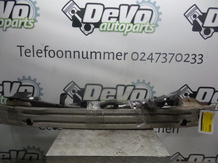 Rear bumper frame from a Opel Astra J (PC6/PD6/PE6/PF6) 1.6 16V 2012
