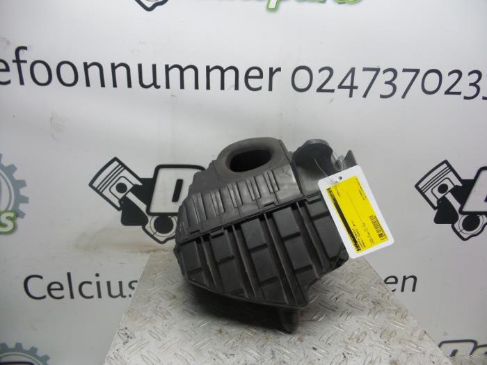 Gebrauchte Luftfiltergehäuse Renault Scénic III (JZ) 1.6 Energy dCi 130 Preis auf Anfrage angeboten von DeVo Autoparts
