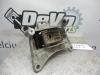 Gearbox mount from a Renault Scénic III (JZ), 2009 / 2016 1.6 Energy dCi 130, MPV, Diesel, 1.598cc, 96kW (131pk), FWD, R9M404; R9MC4, 2011-04 / 2016-09, JZ120; JZD20 2011