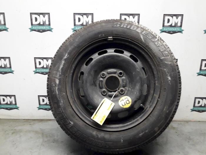 Ford Fiesta Roues de secours stock ProxyParts.fr