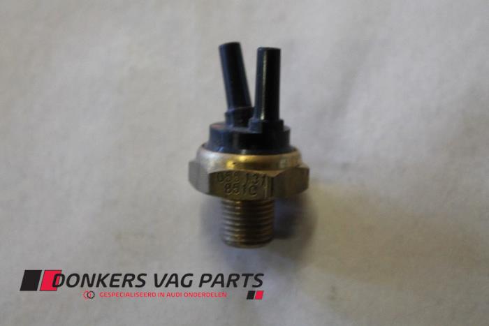 Nuevos Interruptor Audi 80 Precio € 42,35 IVA incluido ofrecido por Donkers VAG Parts