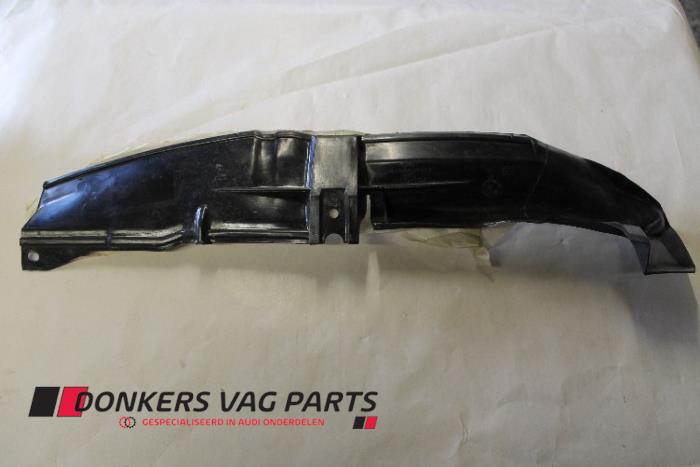 Używane Nadkole Audi 80 Cena € 10,00 Procedura marży oferowane przez Donkers VAG Parts