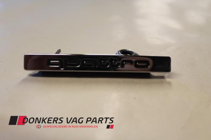 Nowe Emblemat Audi A3 Cena € 9,99 Z VAT oferowane przez Donkers VAG Parts