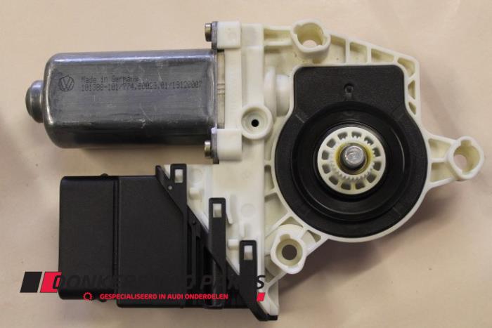 Nuevos Motor de ventanilla de puerta Audi Diversos Precio € 50,00 IVA incluido ofrecido por Donkers VAG Parts