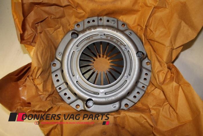 Nya Tryckplåt Audi Diversen Pris € 9,99 Inklusive moms erbjuds av Donkers VAG Parts