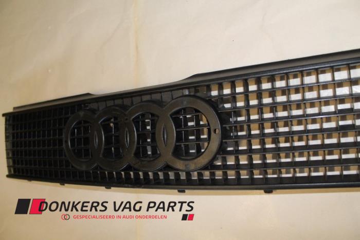Neuf Calandre Audi 80 Prix € 42,35 Prix TTC proposé par Donkers VAG Parts