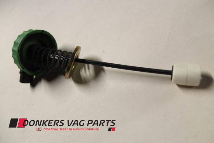 Nowe Rózne Audi V8 Cena € 20,00 Z VAT oferowane przez Donkers VAG Parts