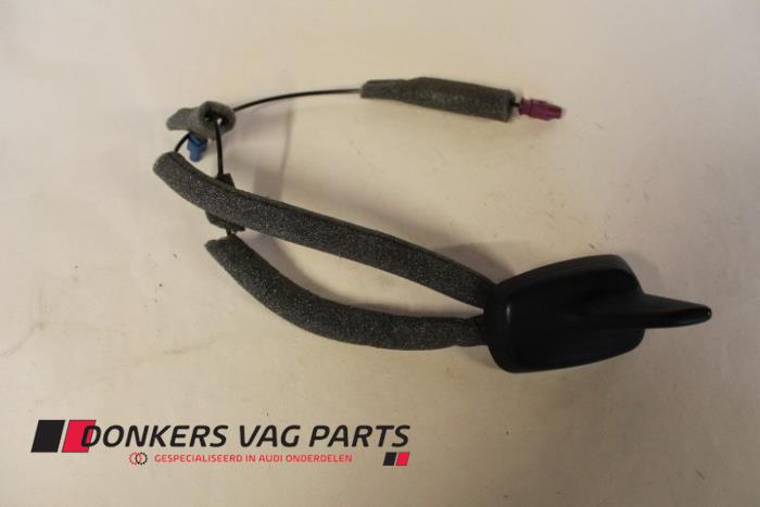 Używane Antena GPS Audi A8 Cena € 35,00 Procedura marży oferowane przez Donkers VAG Parts