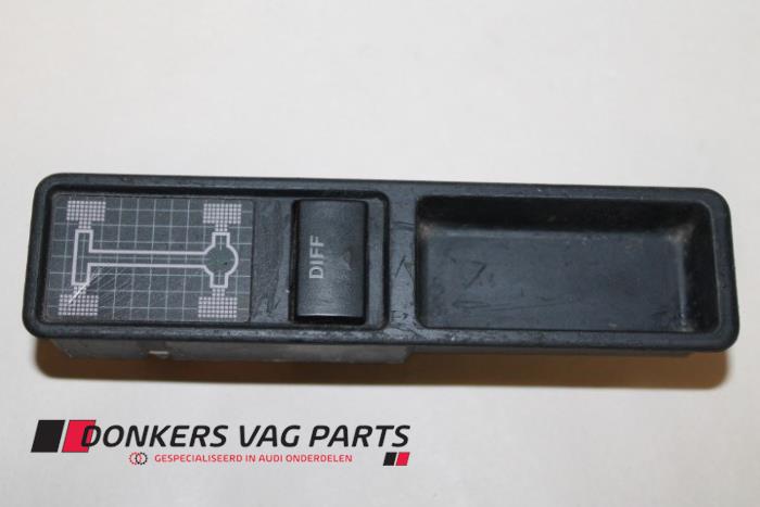 Usados Interruptor Audi 80 Precio € 50,00 Norma de margen ofrecido por Donkers VAG Parts