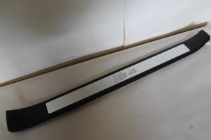 New Sill, right Audi A4 Price € 50,00 Inclusive VAT offered by Autoparts Veghel