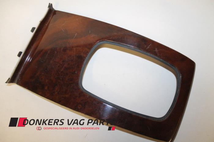 Gear shifter trim