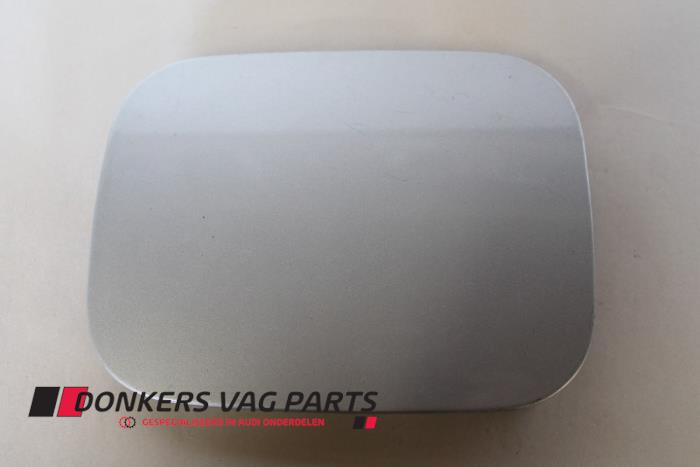 Gebrauchte Tankklappe Audi 100 Preis € 10,00 Margenregelung angeboten von Donkers VAG Parts