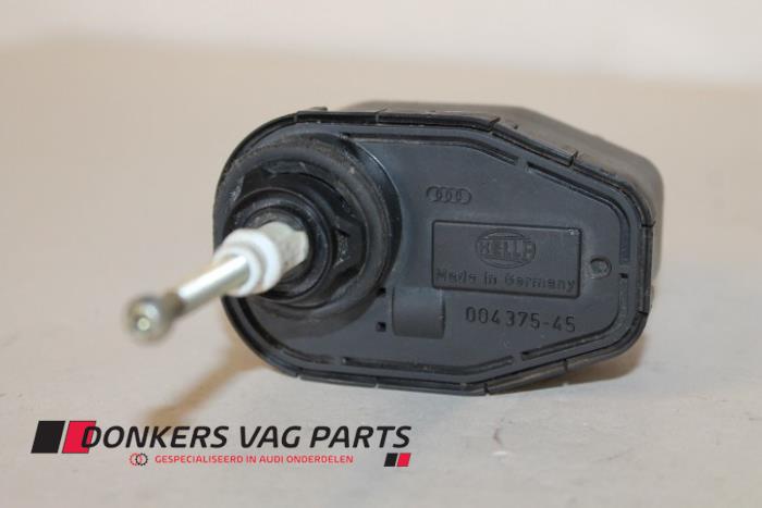 Używane Silnik reflektora Audi 100 Cena € 15,00 Procedura marży oferowane przez Donkers VAG Parts
