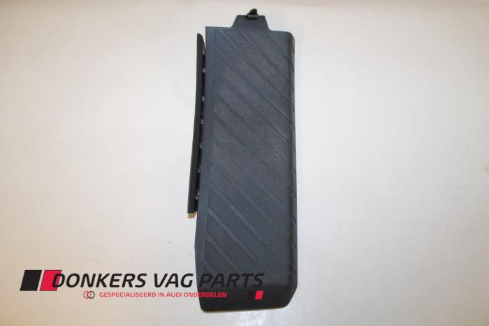 Używane Stopien Audi A7 Cena € 10,00 Procedura marży oferowane przez Donkers VAG Parts
