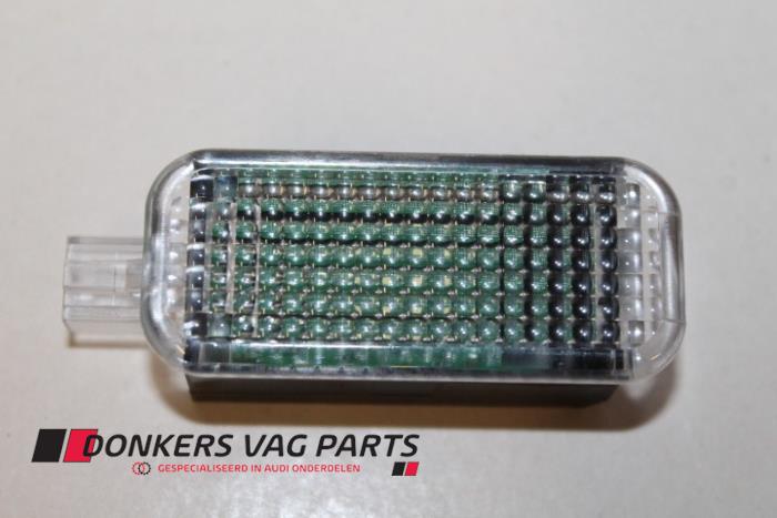 Używane Lampa LED Audi Rózne Cena € 8,00 Procedura marży oferowane przez Donkers VAG Parts