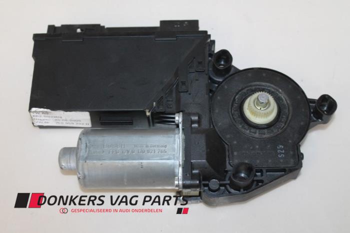 Usados Motor de ventanilla de puerta Audi Diversos Precio € 30,00 Norma de margen ofrecido por Donkers VAG Parts