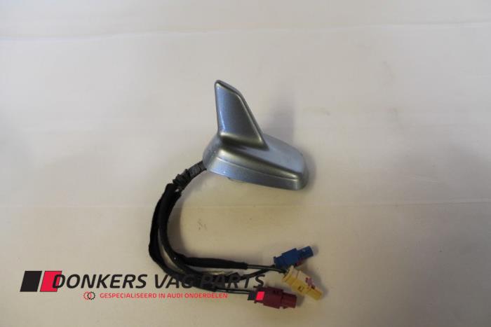 Gebrauchte GPS Antenne Audi A4 Preis € 30,00 Margenregelung angeboten von Donkers VAG Parts