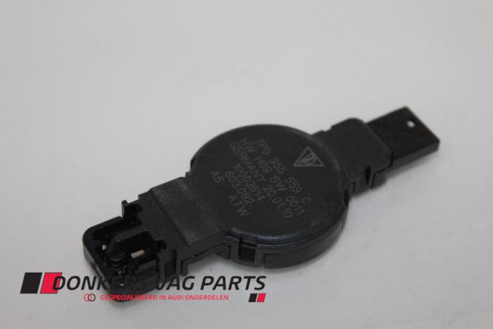 Begagnade Regnsensor Audi Diversen Pris € 125,00 Marginaltabell erbjuds av Donkers VAG Parts