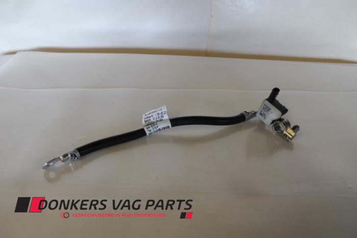 Używane Moduł sterujący akumulatora Audi A4 Cena € 35,00 Procedura marży oferowane przez Donkers VAG Parts