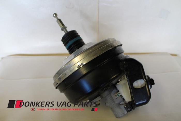 Usagé Servo frein Audi A5 Cabrio (8F7) 2.0 TFSI 16V Prix € 121,00 Prix TTC proposé par Donkers VAG Parts