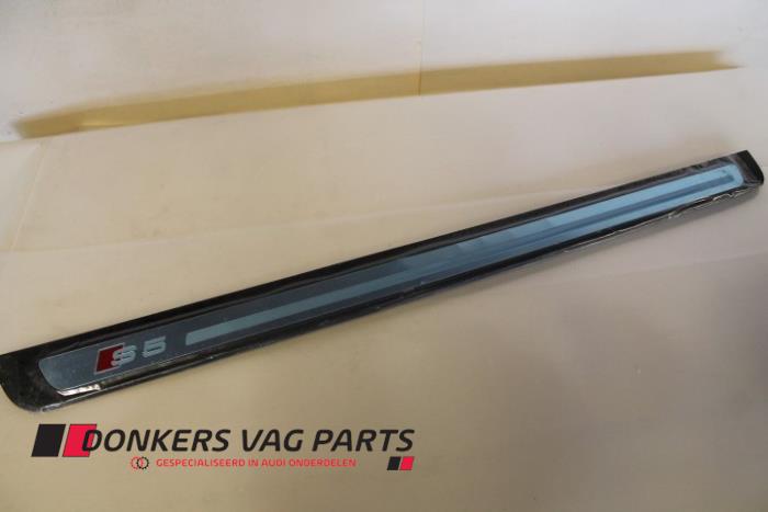 Używane Próg prawy Audi S5 (8T3) S5 3.0 TFSI V6 24V Cena € 30,00 Z VAT oferowane przez Donkers VAG Parts