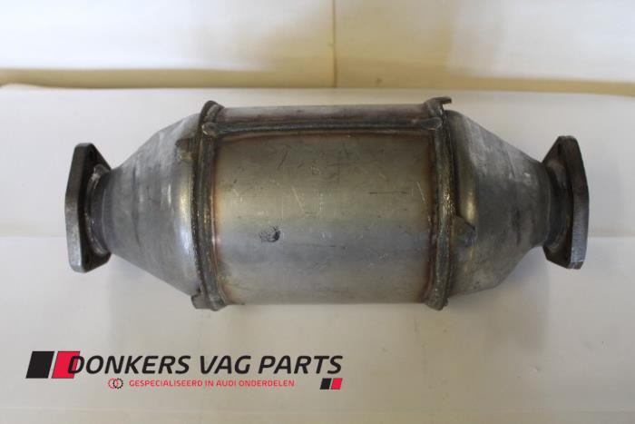 Używane Katalizator Audi 100 Cena € 212,00 Procedura marży oferowane przez Donkers VAG Parts