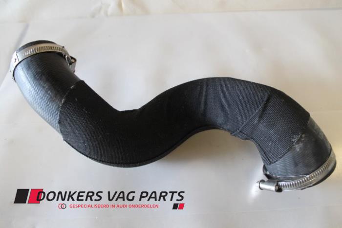 Gebrauchte Intercooler Schlauch Audi Q5 (8RB) 2.0 TFSI 16V Hybrid Quattro Preis € 40,00 Mit Mehrwertsteuer angeboten von Donkers VAG Parts