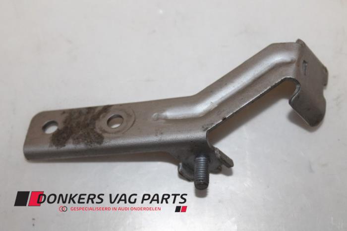 Begagnade Stöd (diverse) Audi A8 Pris € 3,00 Marginaltabell erbjuds av Donkers VAG Parts
