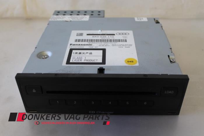 Używane Zmieniarka CD Audi A1 Cena € 150,00 Procedura marży oferowane przez Donkers VAG Parts