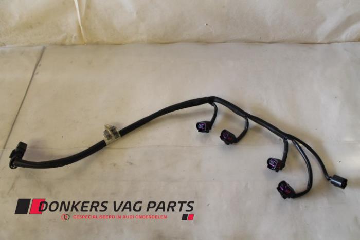 Używane Kabel (rózne) Audi A4 Cena € 50,00 Procedura marży oferowane przez Donkers VAG Parts