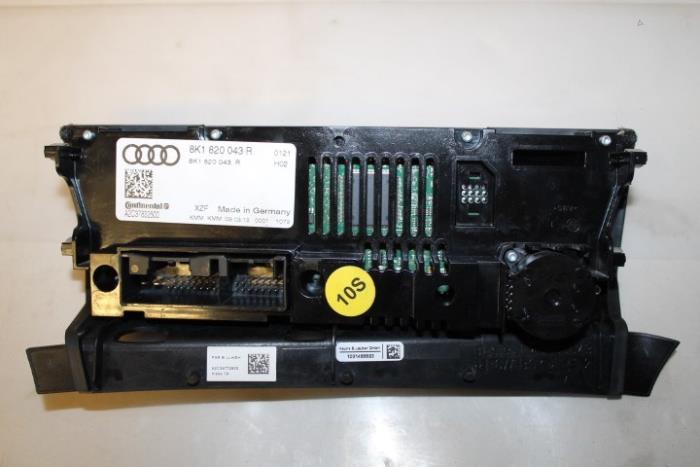 Panel Climatronic de un Audi SQ5 2013