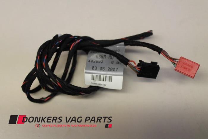 Używane Kabel (rózne) Audi A4 (B8) 2.7 TDI V6 24V Cena € 5,00 Z VAT oferowane przez Donkers VAG Parts