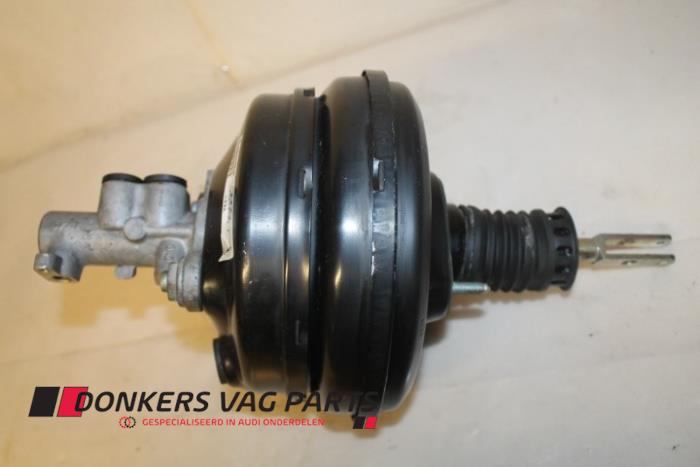 Usados Servofreno Audi A8 (D2) 3.3 TDI 32V Quattro Precio € 45,00 Norma de margen ofrecido por Donkers VAG Parts