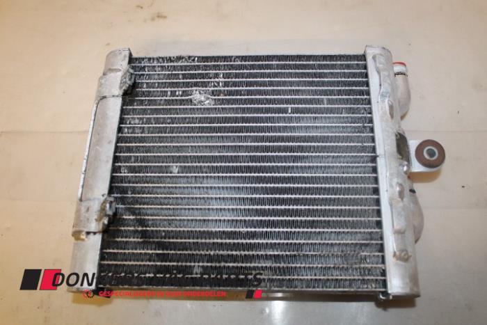 Used Radiator Audi A8 (D2) 3.3 TDI 32V Quattro Price € 50,00 Margin scheme offered by Donkers VAG Parts