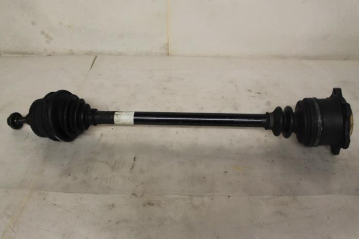 Front drive shaft, right from a Audi A4