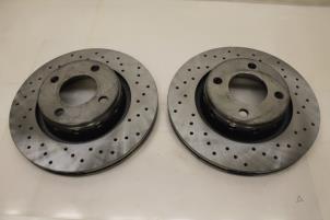 Used Front brake disc Audi 80 Price € 147,00 Margin scheme offered by Autoparts Veghel