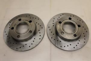 New Rear brake disc Audi 80 Price € 102,18 Inclusive VAT offered by Autoparts Veghel