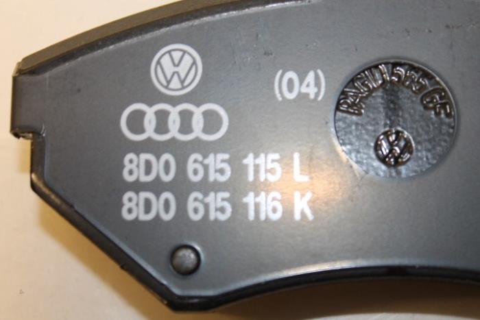 Bremsklotz vorne van een Audi A4