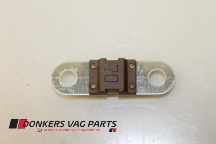 Nowe Bezpiecznik Audi Rózne Cena € 3,50 Z VAT oferowane przez Donkers VAG Parts