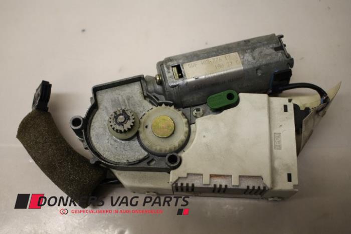 Używane Silnik szyberdachu Audi 100 Cena € 35,00 Procedura marży oferowane przez Donkers VAG Parts