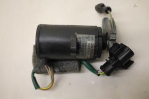 Used Throttle pedal position sensor Audi A8 Price € 175,00 Margin scheme offered by Autoparts Veghel