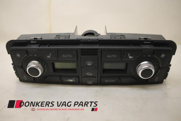 Używane Panel climatronic Audi A8 (D3) 4.0 TDI V8 32V Quattro Cena € 35,00 Procedura marży oferowane przez Donkers VAG Parts