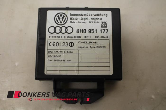 Begagnade Larmsensor Audi A4 Cabrio (B7) 3.2 FSI V6 24V Quattro Pris € 30,00 Marginaltabell erbjuds av Donkers VAG Parts