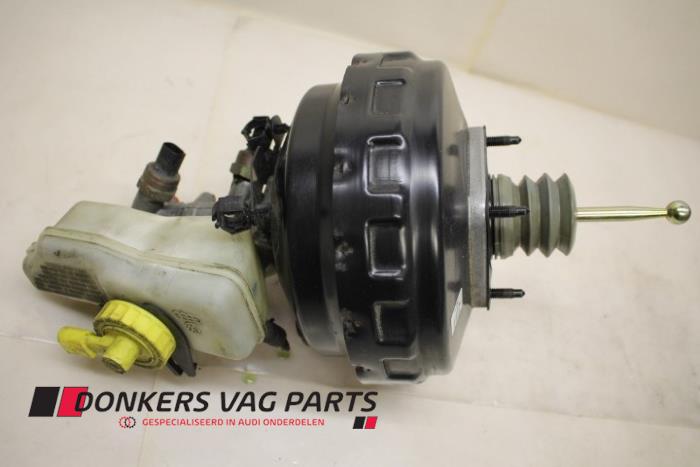 Usagé Servo frein Audi TT Roadster (8N9) 1.8 20V Turbo Prix € 75,00 Règlement à la marge proposé par Donkers VAG Parts